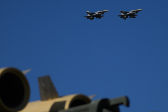 f-16